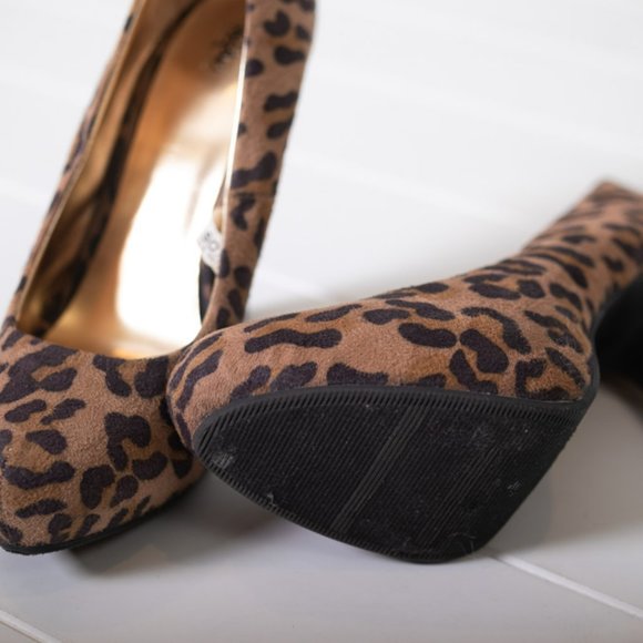 Leopard print pumps - Picture 2 of 3